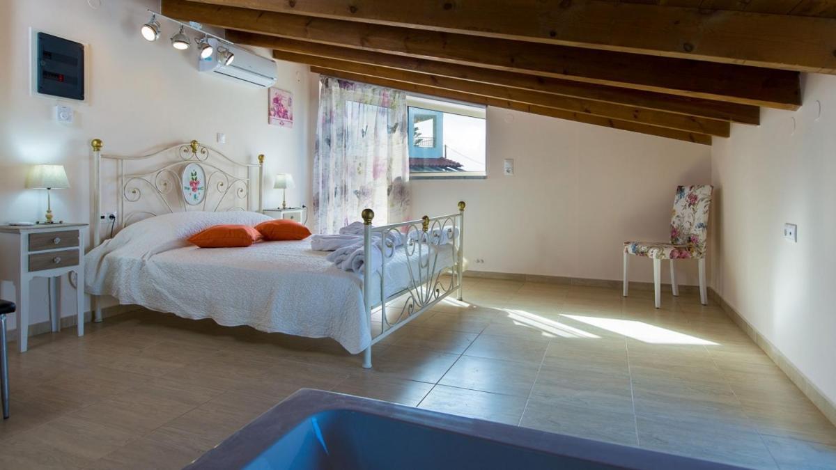 Blue Mare Villa Rethimno Magnisia ภายนอก รูปภาพ