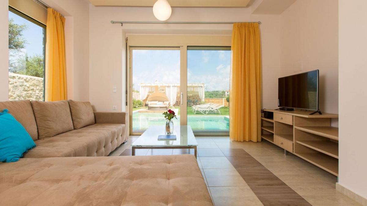 Blue Mare Villa Rethimno Magnisia ภายนอก รูปภาพ
