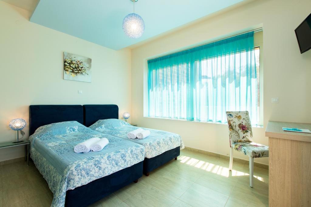 Blue Mare Villa Rethimno Magnisia ภายนอก รูปภาพ